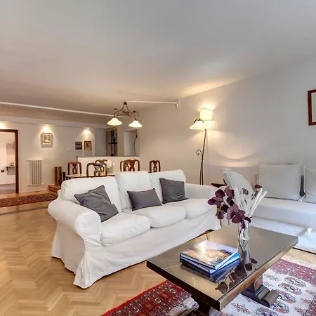 Apartment Alfani Deluxe By Mamo Florence
